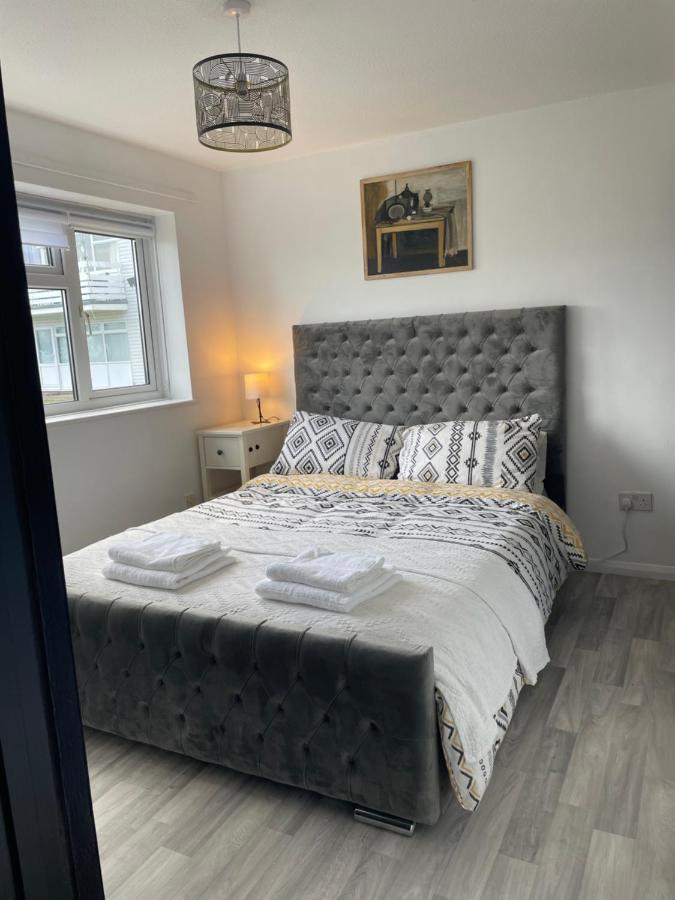 Romney Sands Holiday Apartment New Romney Exterior photo